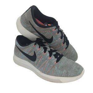 Nike Lunarepic Flyknit Women's Pre-owned Gray/Black Running Sneakers - sz. 7 1/2